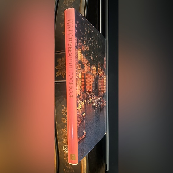 Italy the Beautiful Cookbook - Picture 13 of 13